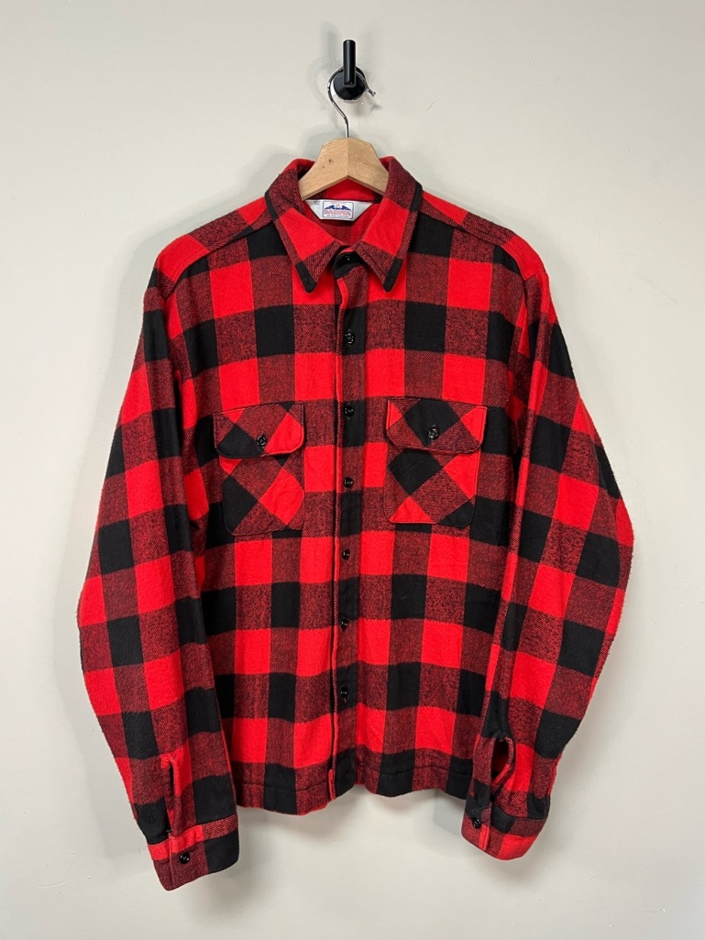 Vintage Dakota Buffalo Paid Button Up